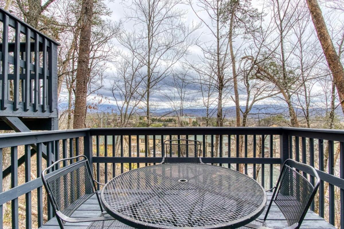 Pinecrest Townhomes-1King-2Queen Unit-Updated Пиджен-Фордж Экстерьер фото